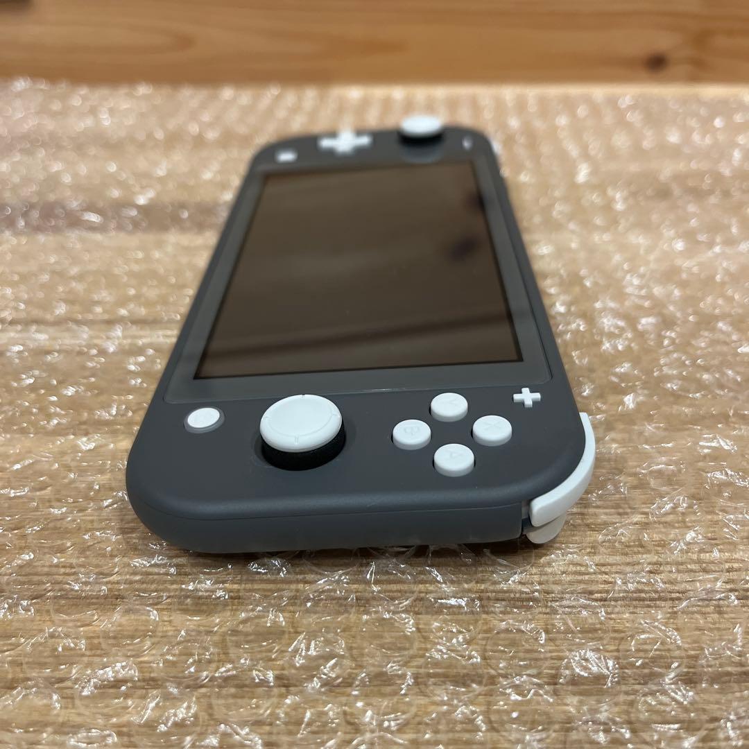 Nintendo Switch Lite グレー 本体（カバー付き）