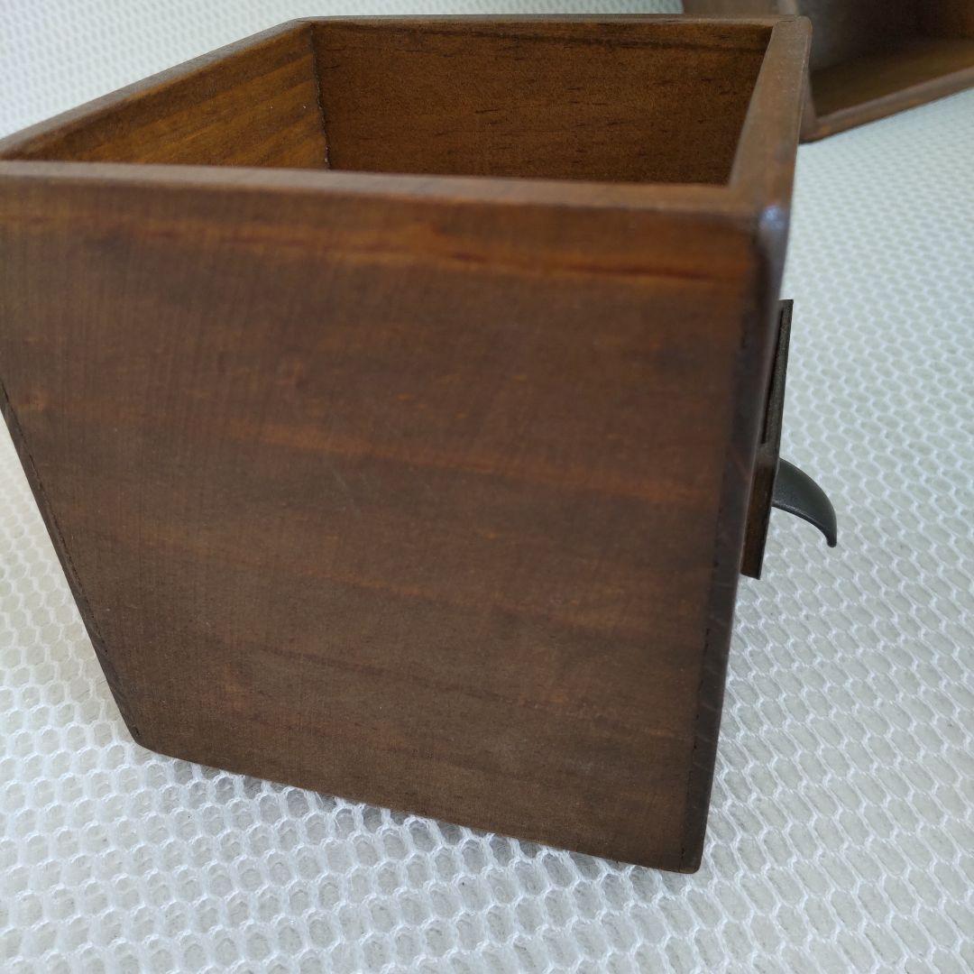 古木を使用した9ボックスのヴィンテージ小物入れ！