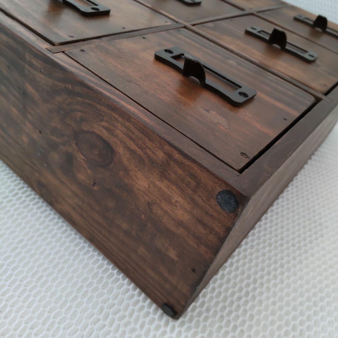 古木を使用した9ボックスのヴィンテージ小物入れ！