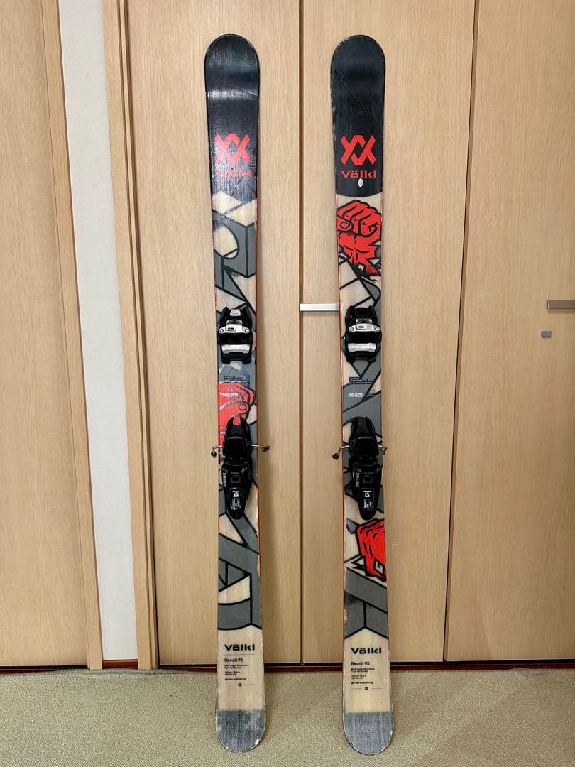 Völkl Revolt 95 165cm スキー