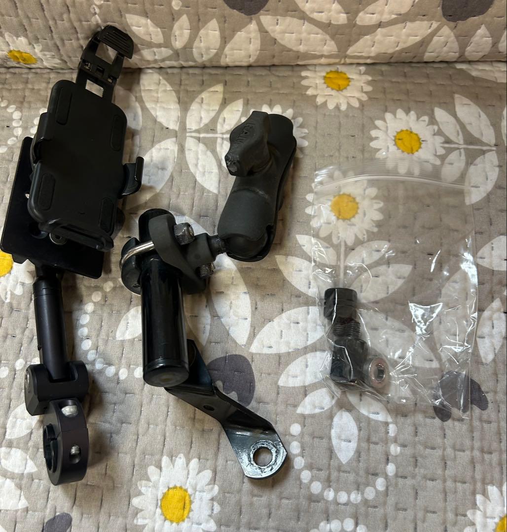 値下げ！ユピテル　バイクナビBNV-2、新品コントローラー2個付、スマホスタンド