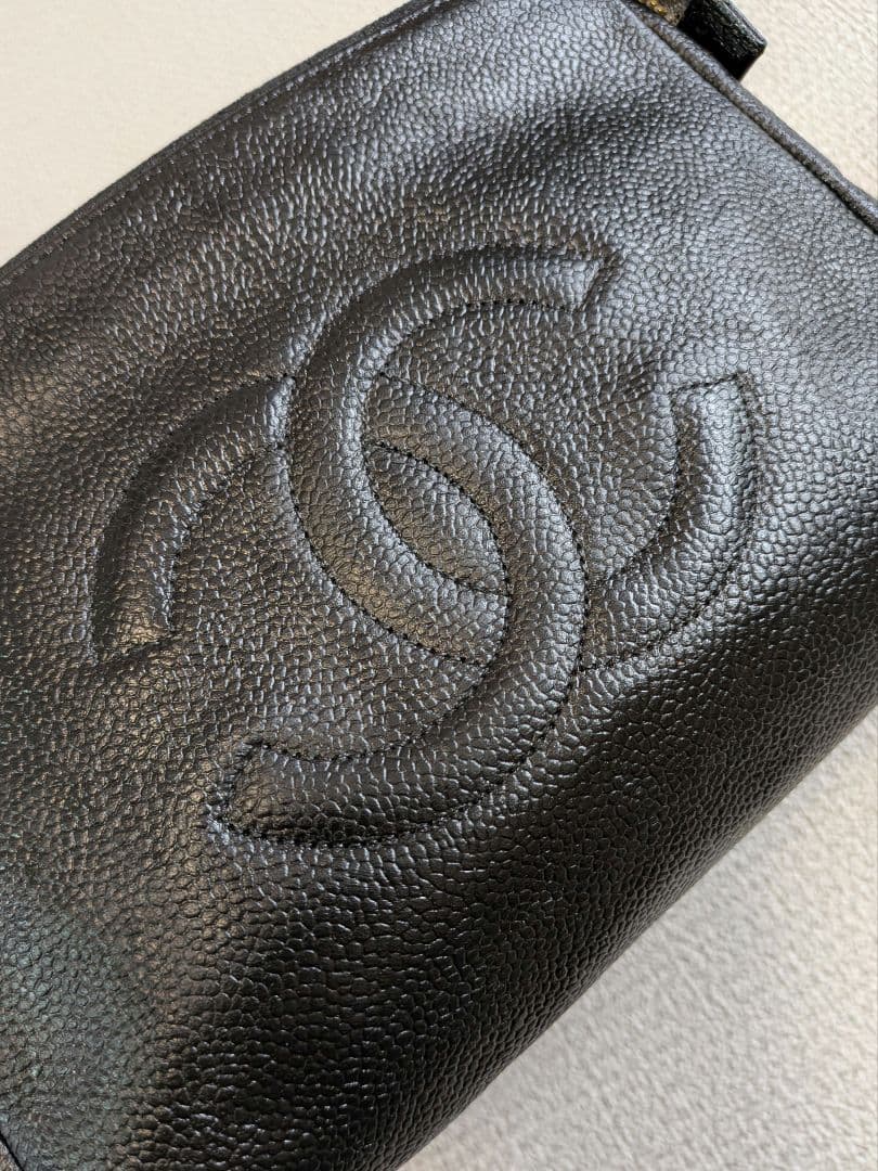 シャネル　デカココポーチ　黒　キャビアスキン　チェーンショルダー　クラッチバッグ