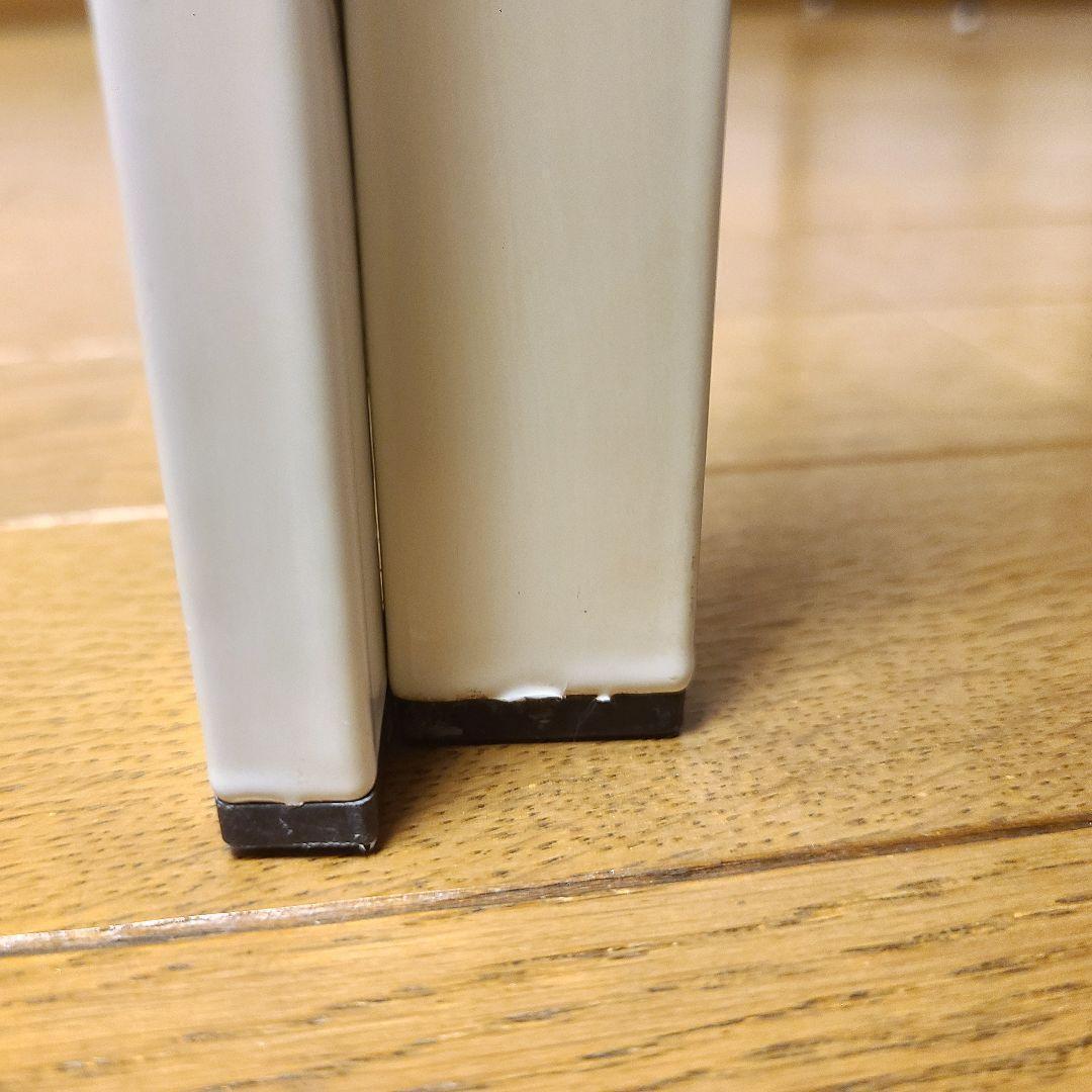 ミッドセンチュリー　ガラス天板テーブル　ホワイト　ローテーブル　昭和レトロ