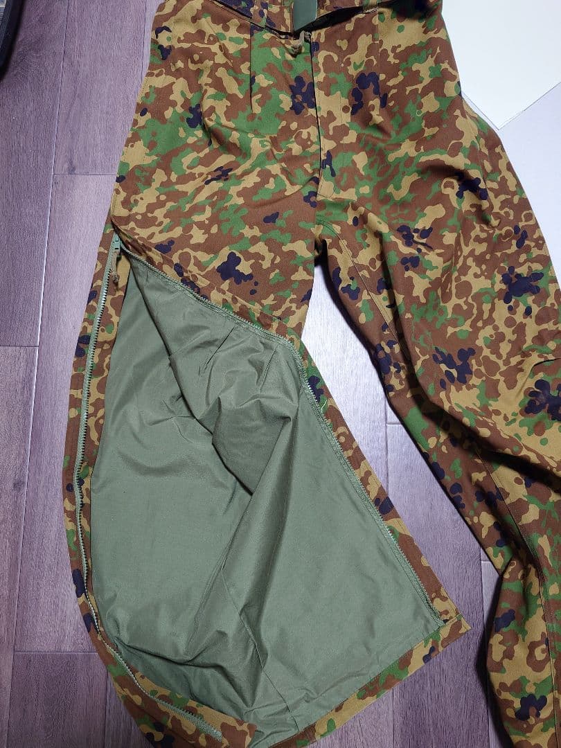 H*T様 防寒迷彩服上下セット ベルト付き