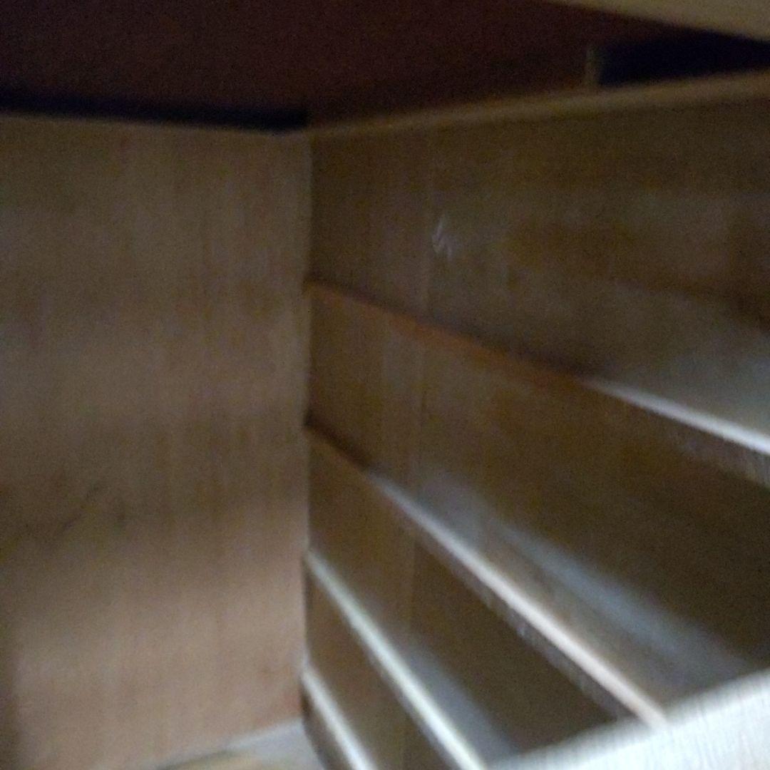 【中古】木製チェスト 4段　上部2段は前後に引き出し　押入れ有効活用