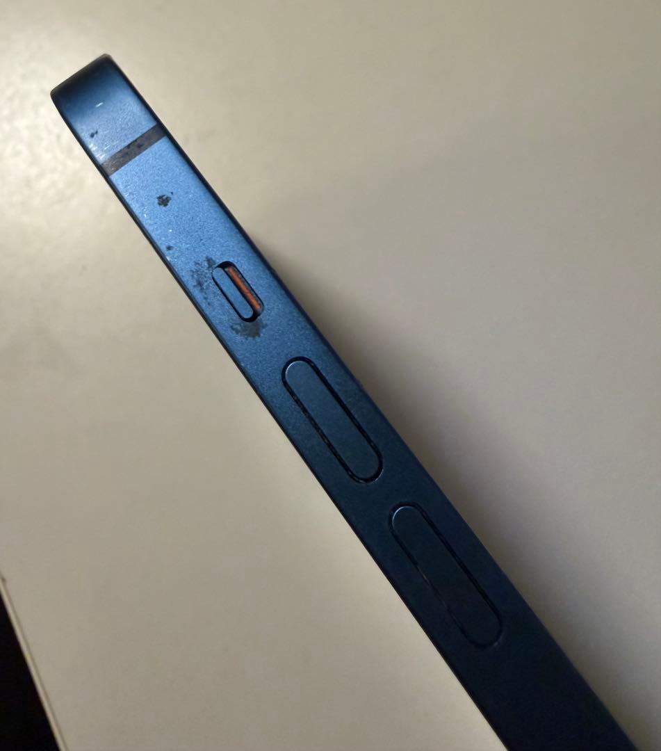 ［訳アリジャンク］iPhone13 256GB AU判定○ SIMロック無し