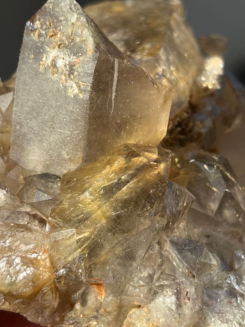 ゴールドルチルクォーツ　クラスター　346g ライトスモーキー　全体ルチルあり