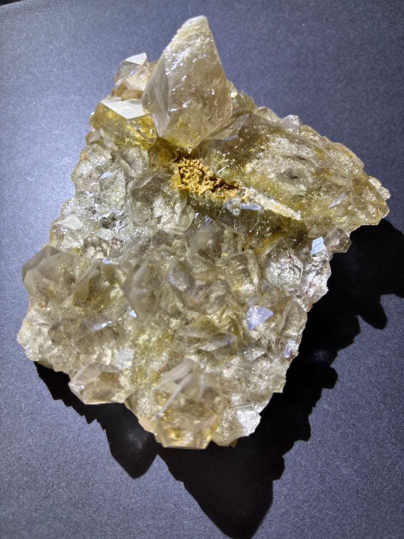 ゴールドルチルクォーツ　クラスター　346g ライトスモーキー　全体ルチルあり