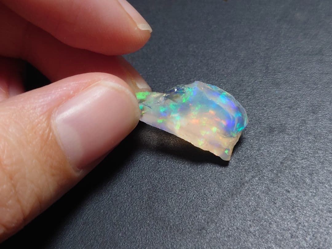 エチオピアウェロ産　チョークオパール　鉱物標本　原石　ポッチ