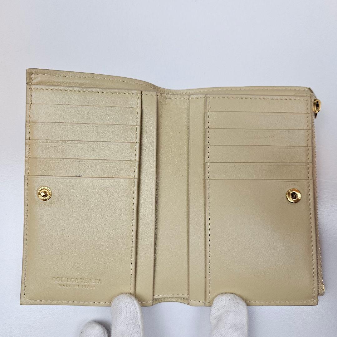 美品　BOTTEGA VENETA　ボッテガヴェネタ ミディアム カセット 財布