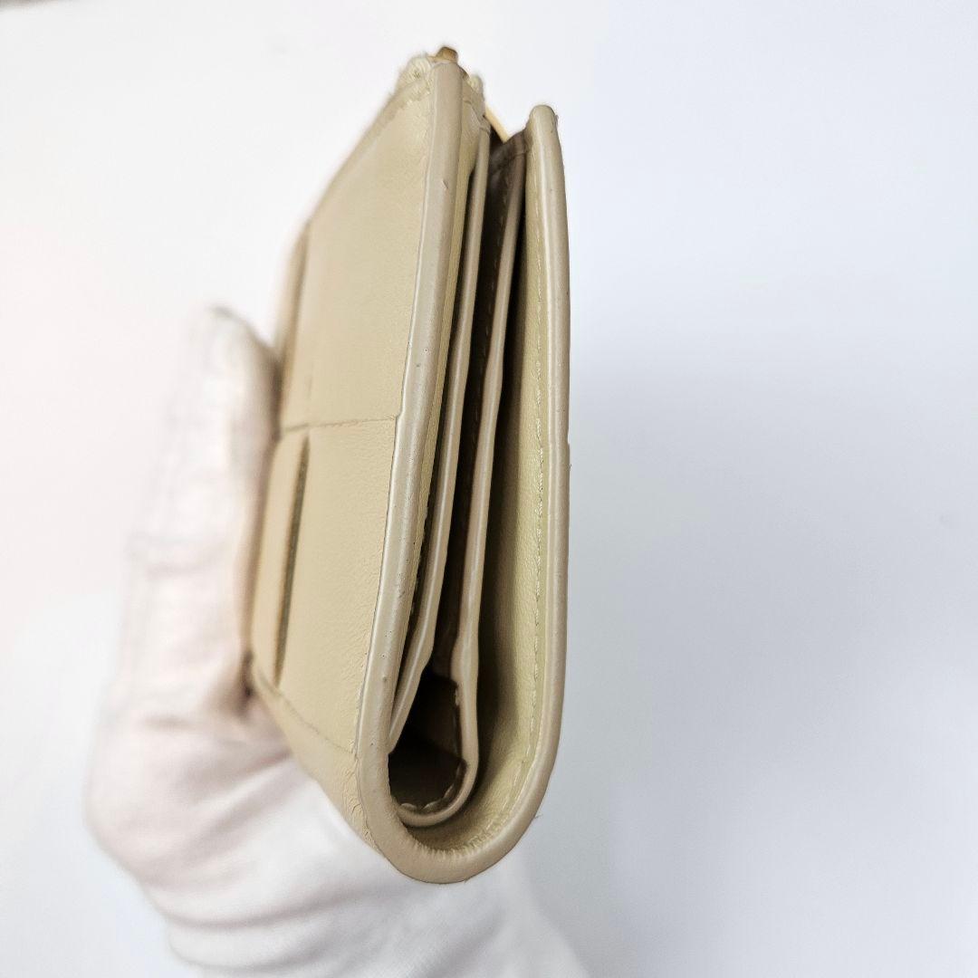 美品　BOTTEGA VENETA　ボッテガヴェネタ ミディアム カセット 財布