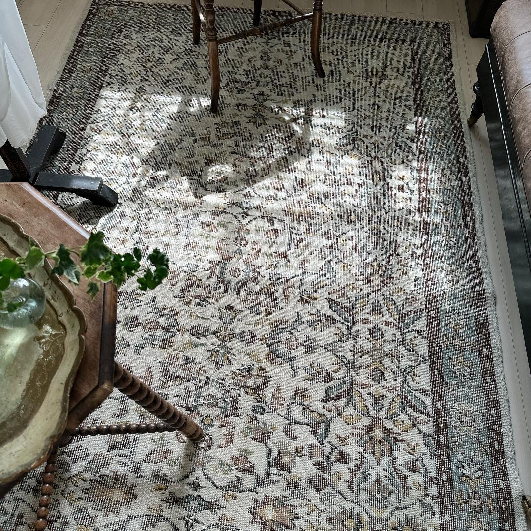 トルコヴィンテージラグ A52 大判 クリーム ベージュ セージグリーン