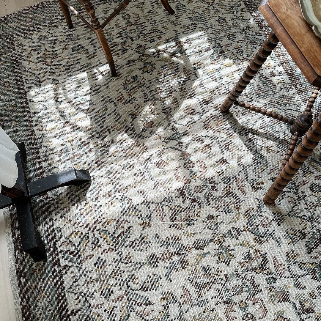 トルコヴィンテージラグ A52 大判 クリーム ベージュ セージグリーン