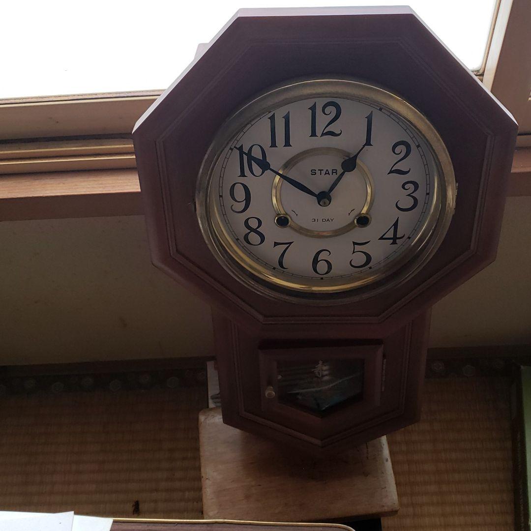 天皇陛下即位在位60年記念時計です。状態はいいです。