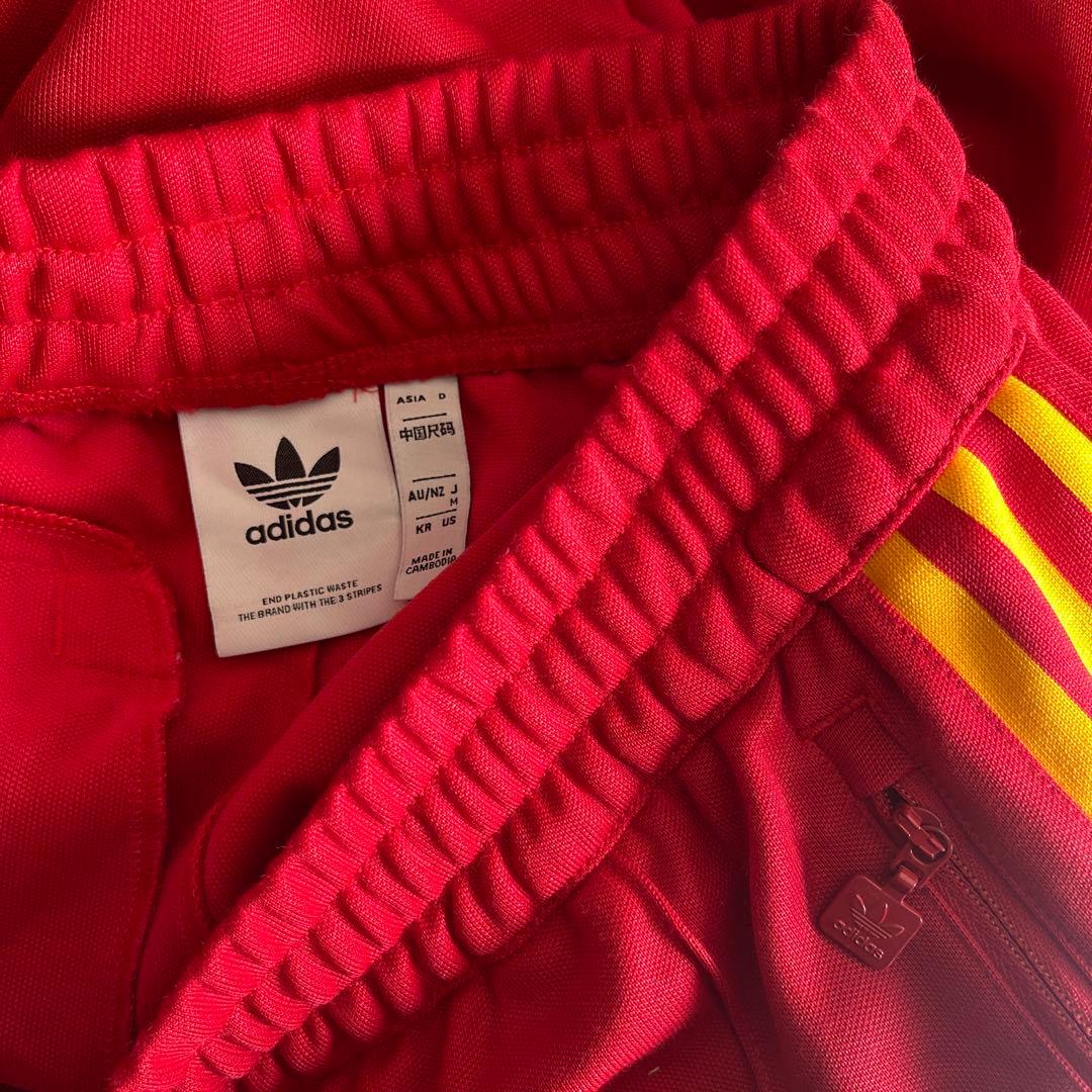 adidas トレフォイルロゴ　レッド トレーニングパンツ