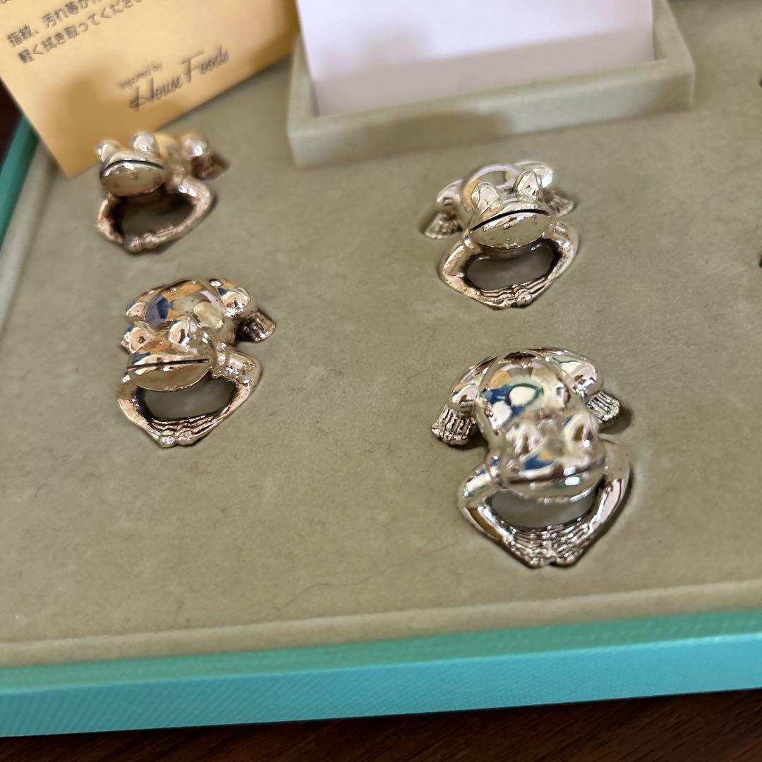 新品未使用レアERCUISエルキューイ銀カエルネームプレート台6匹お箱付き