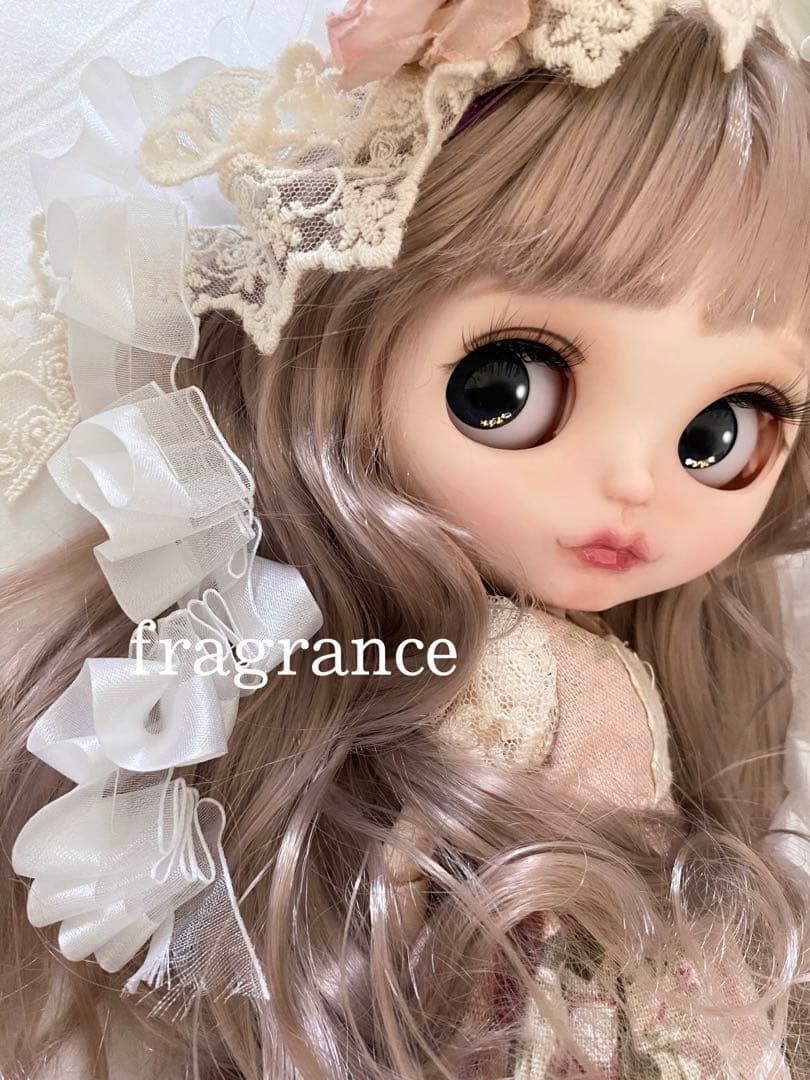 カスタムアイシードール　icydoll  白肌　ブライス　海外ドール