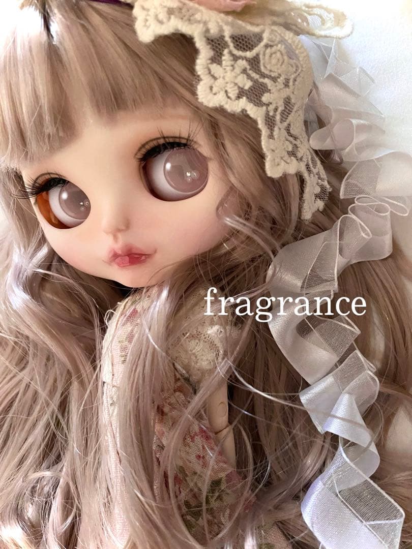 カスタムアイシードール　icydoll  白肌　ブライス　海外ドール