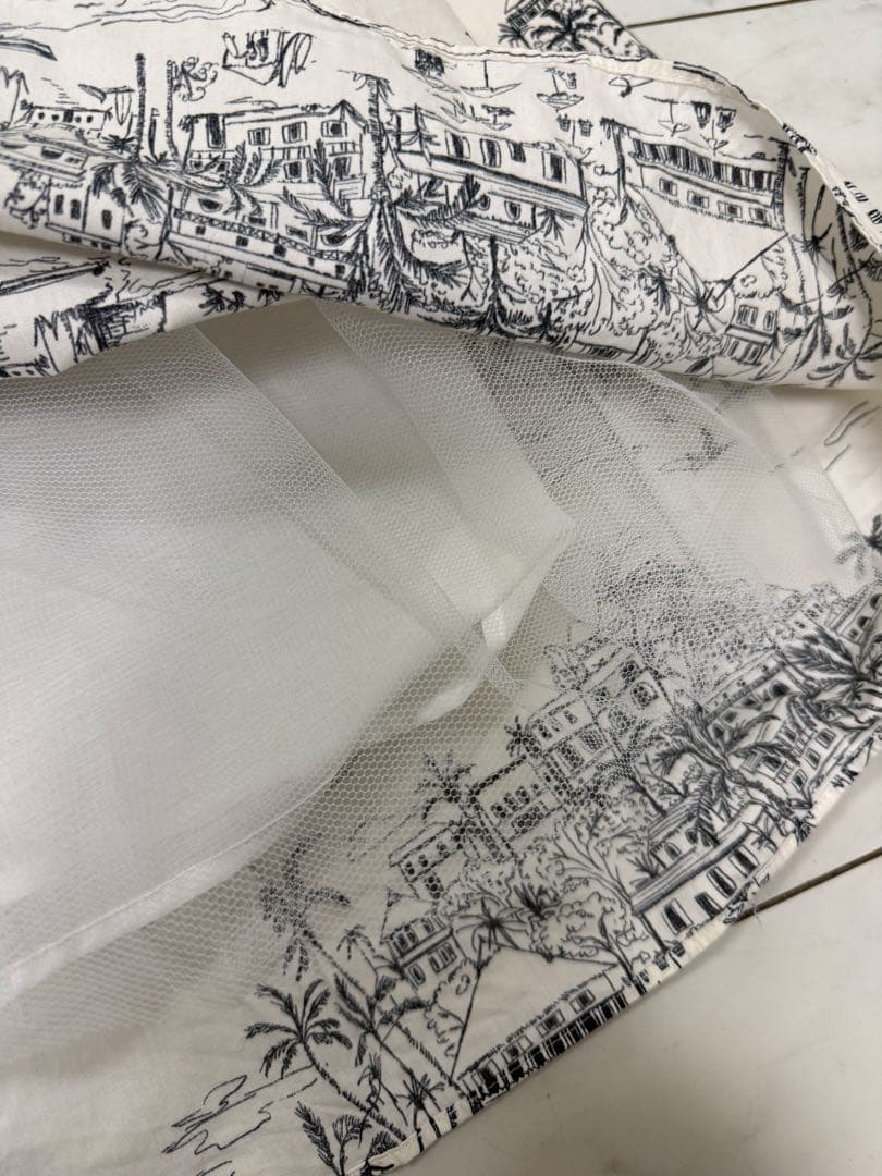 LOULOU WILLOUGHBYドローイングプリントティアードスカート