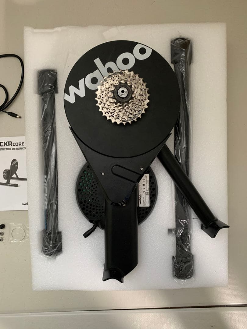 Wahoo KICKR CORE ローラー台　★スプロケット付き★ 不足部品有り
