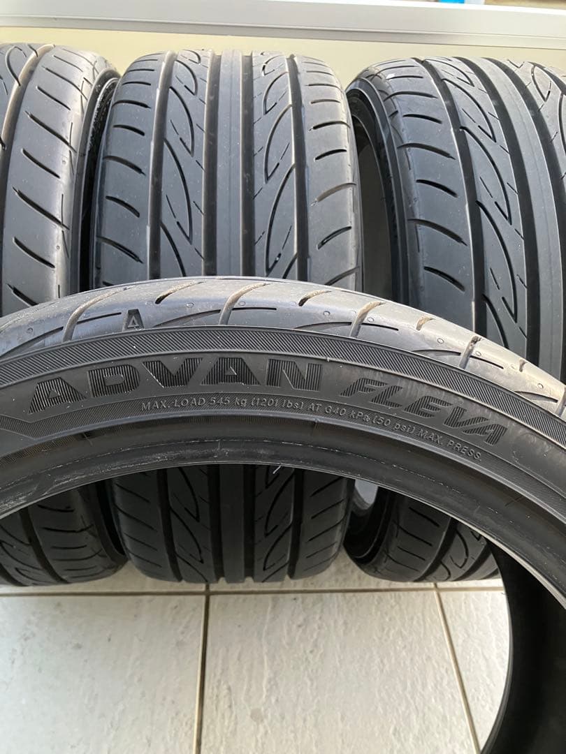 YOKOHAMA ADVAN FLEVA 215/40R17 24年第3週製造
