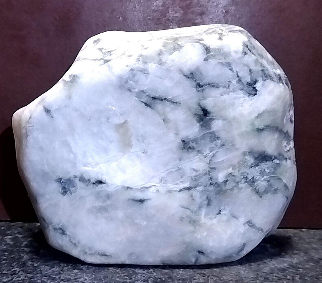 ★翡翠原石★糸魚川硬玉【横川・転石磨き470ｇ】