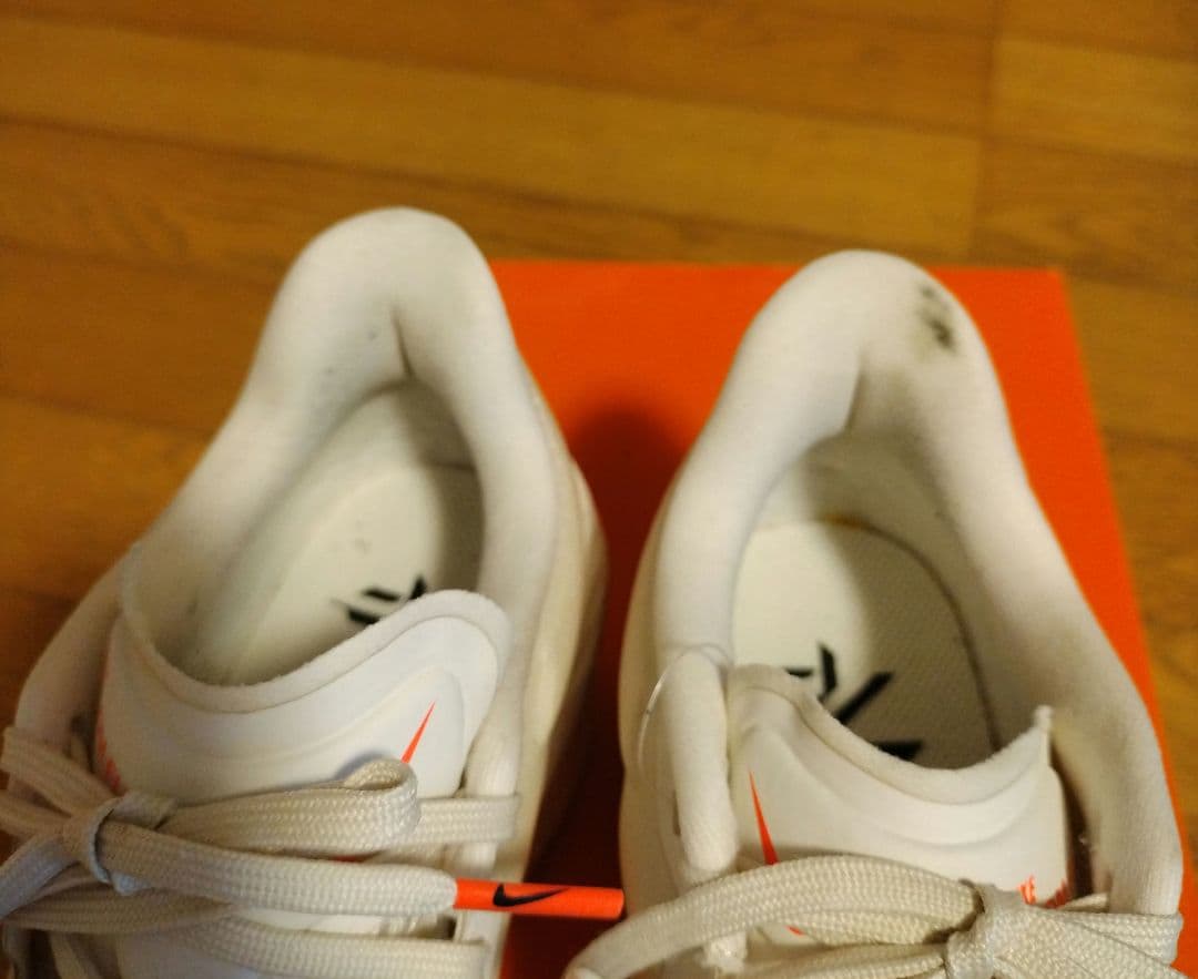 NIKE★ズームフライ6　24cm　スニーカー　アディダス　HOKA　38