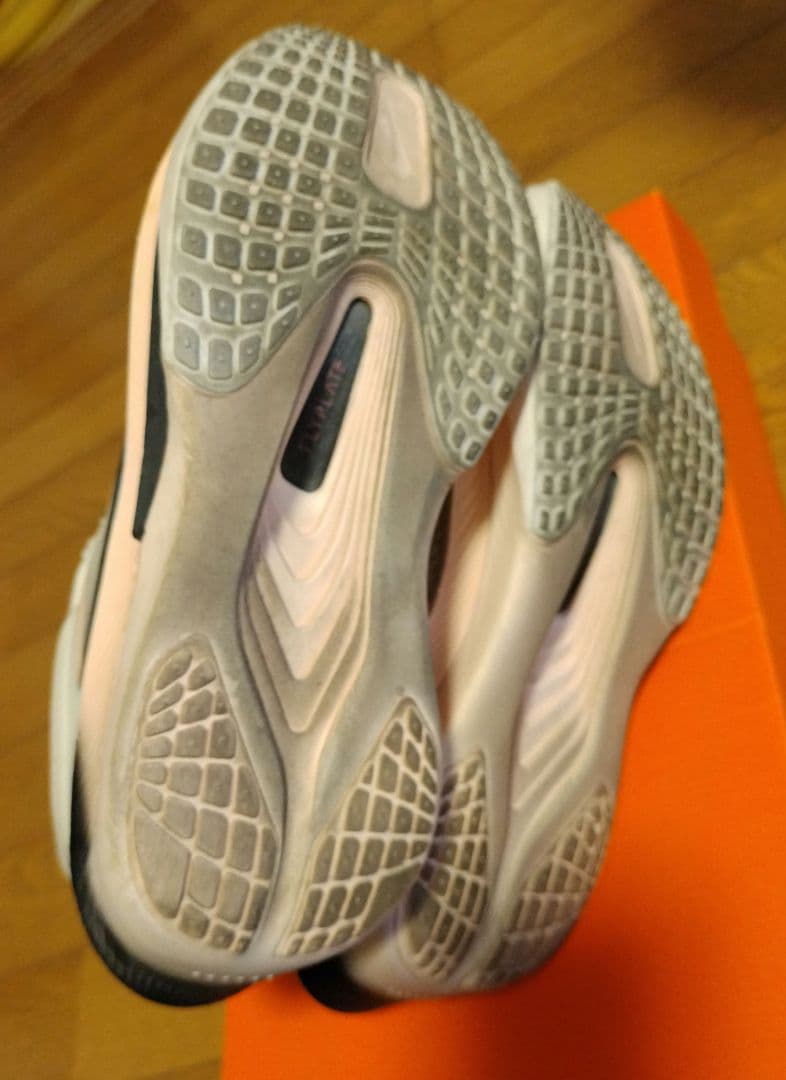 NIKE★ズームフライ6　24cm　スニーカー　アディダス　HOKA　38