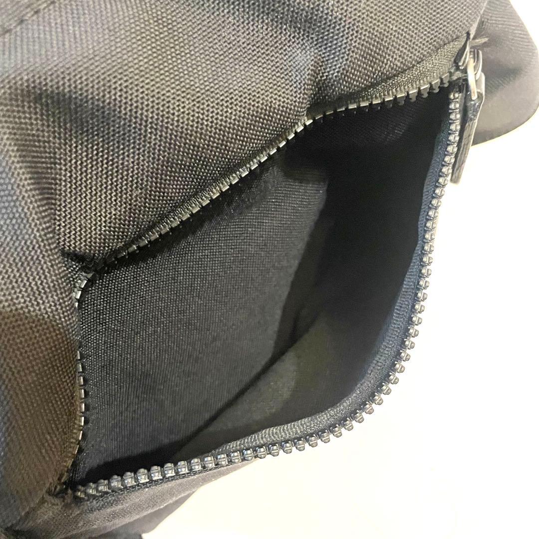 美品✨ DSQUARED2 ディースクエアード アイコン ボディバッグ ブラック