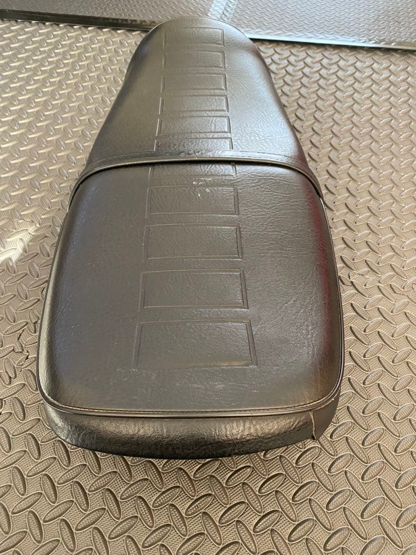 YAMAHA ヤマハ　RZ250 RZ350 シート　張替用付き