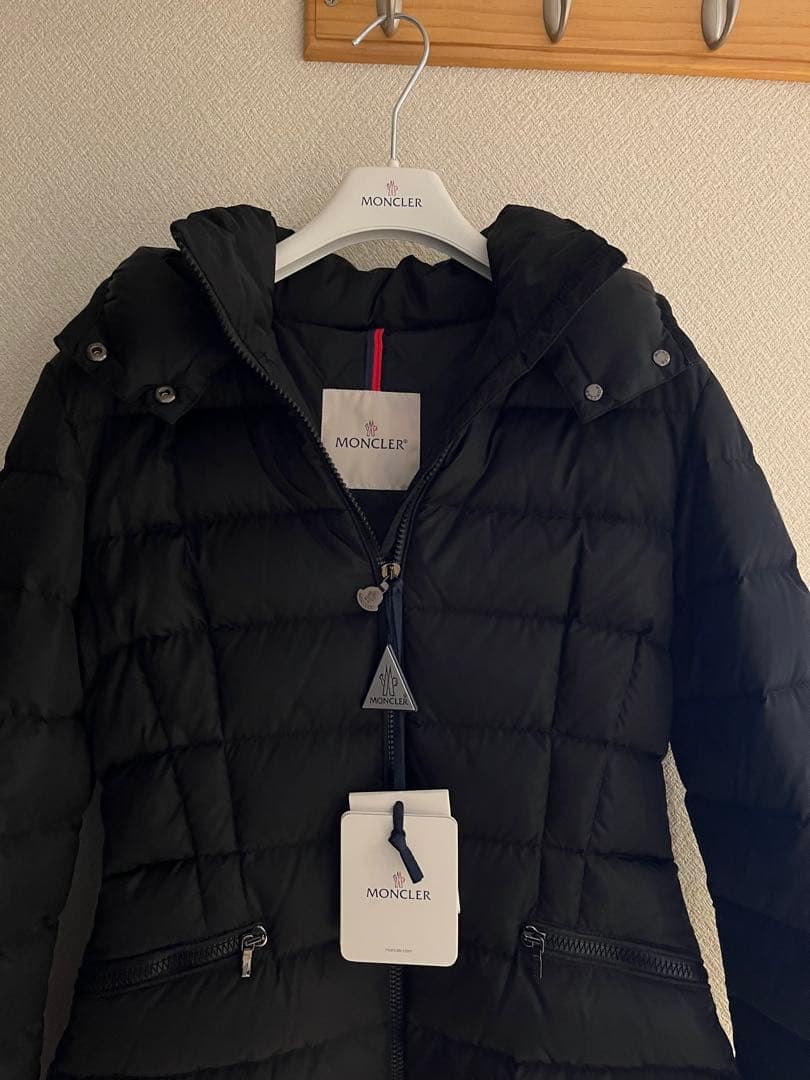 【新品未使用品！】モンクレール　シャーパル　14A ブラック 正規店で購入！