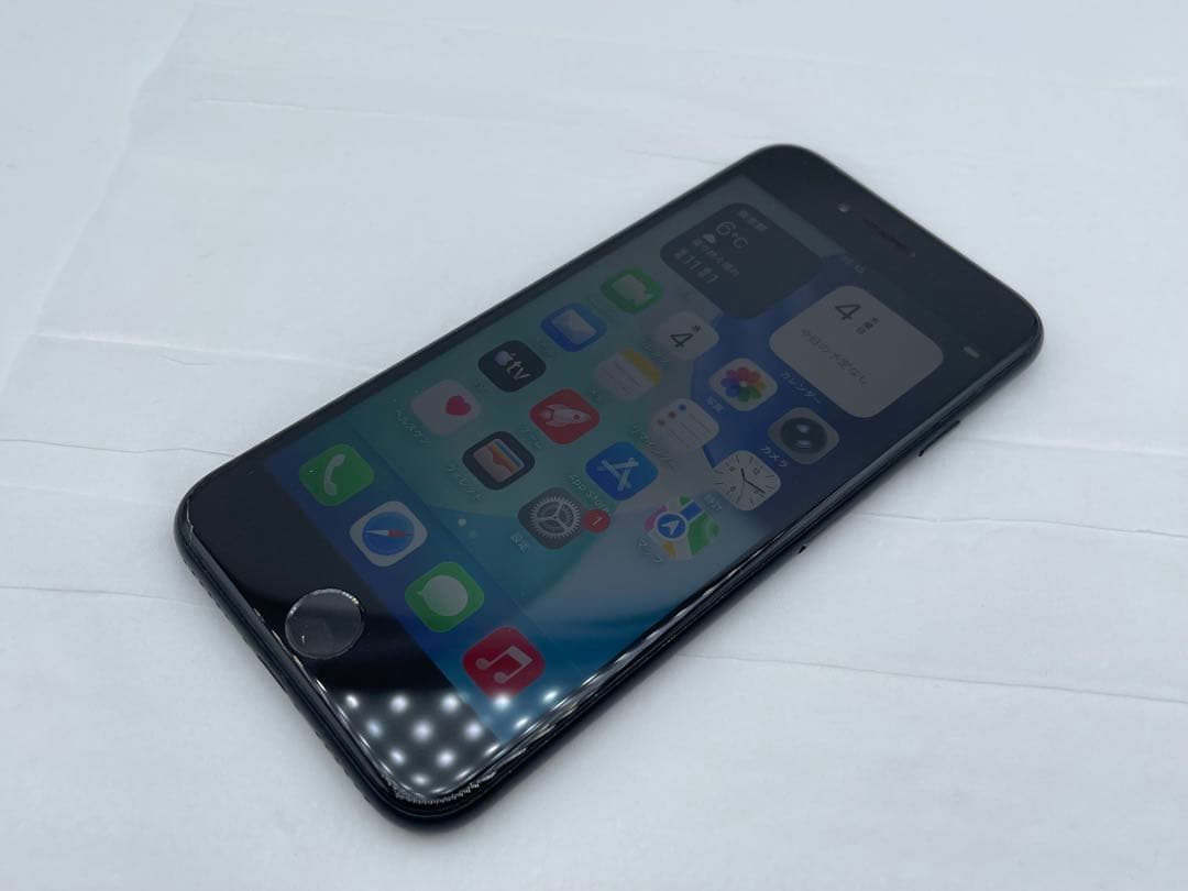 L*y様 iPhone SE (第2世代) ブラック 128GB SIMフリー