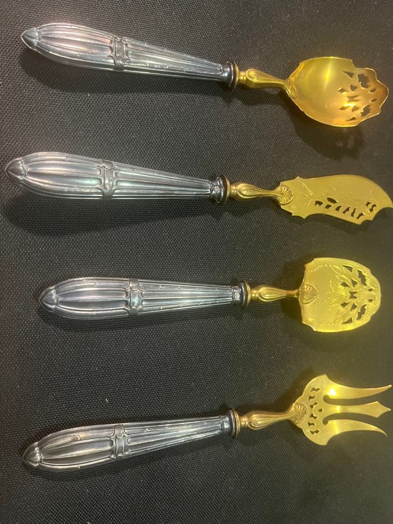 フランスアンティーク　銀無垢金彩デザート用カラトリー　4本