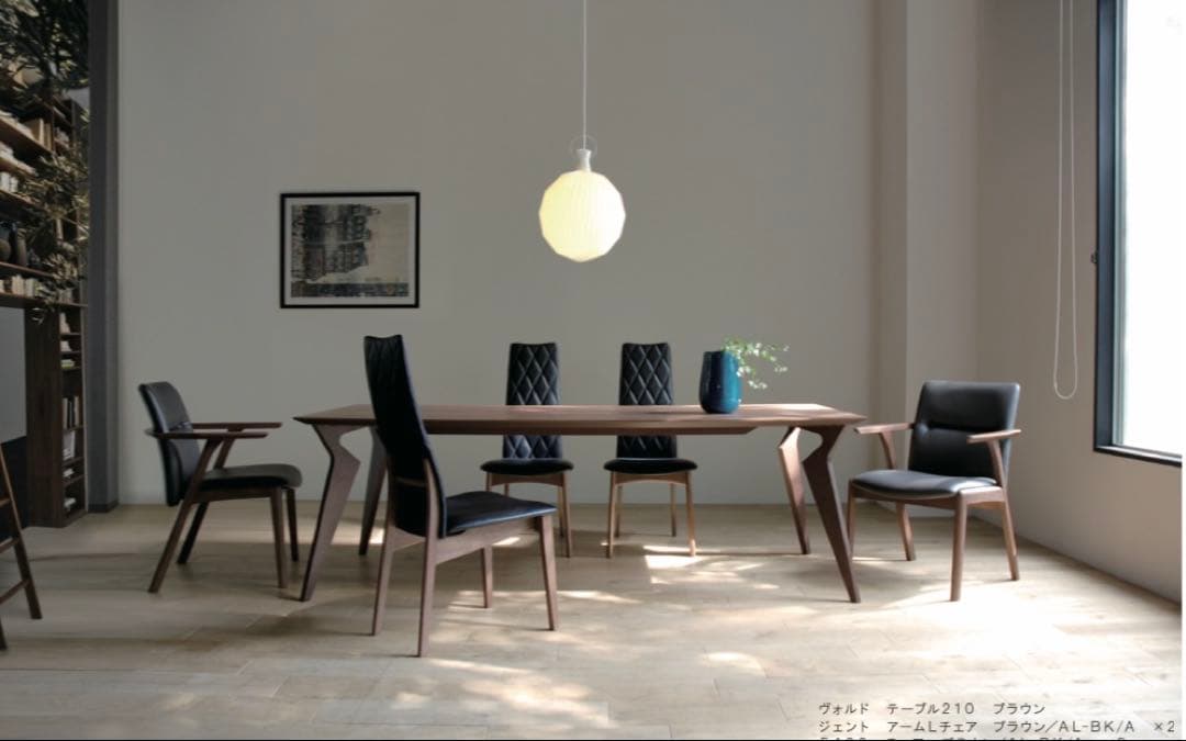 送料無料【美品】国産高級ダイニングテーブル 140cmブラウン（メラニン）