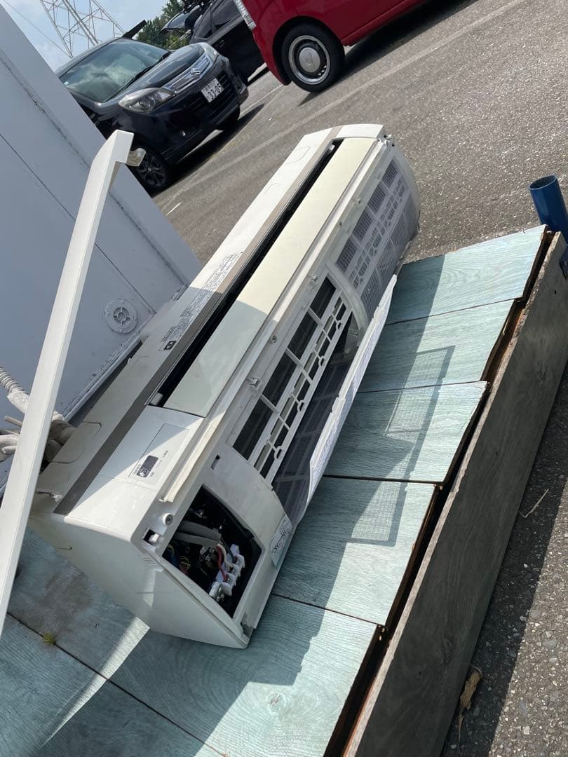 壁掛けエアコン ホワイト　業務用　2台 東芝パッケージエアコン