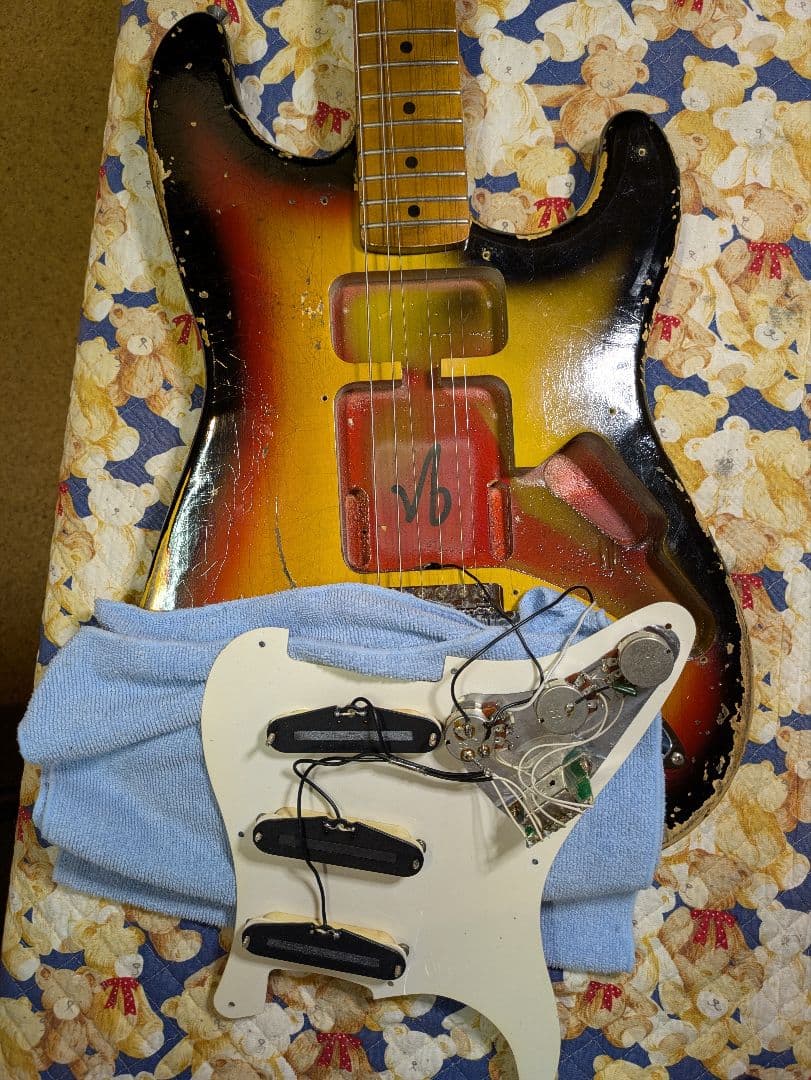 スクワイヤーストラト　レリック仕様