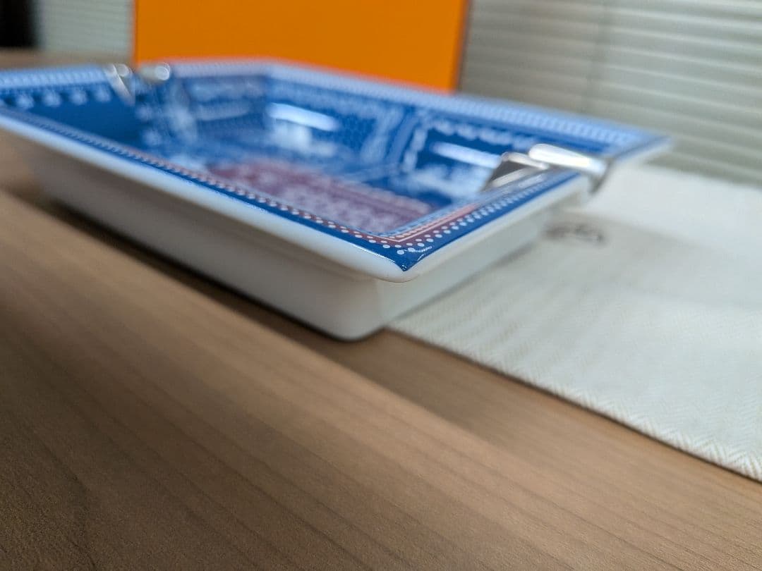 HERMES カレ55 ECURIES PARISIENNES パリの厩舎 灰皿