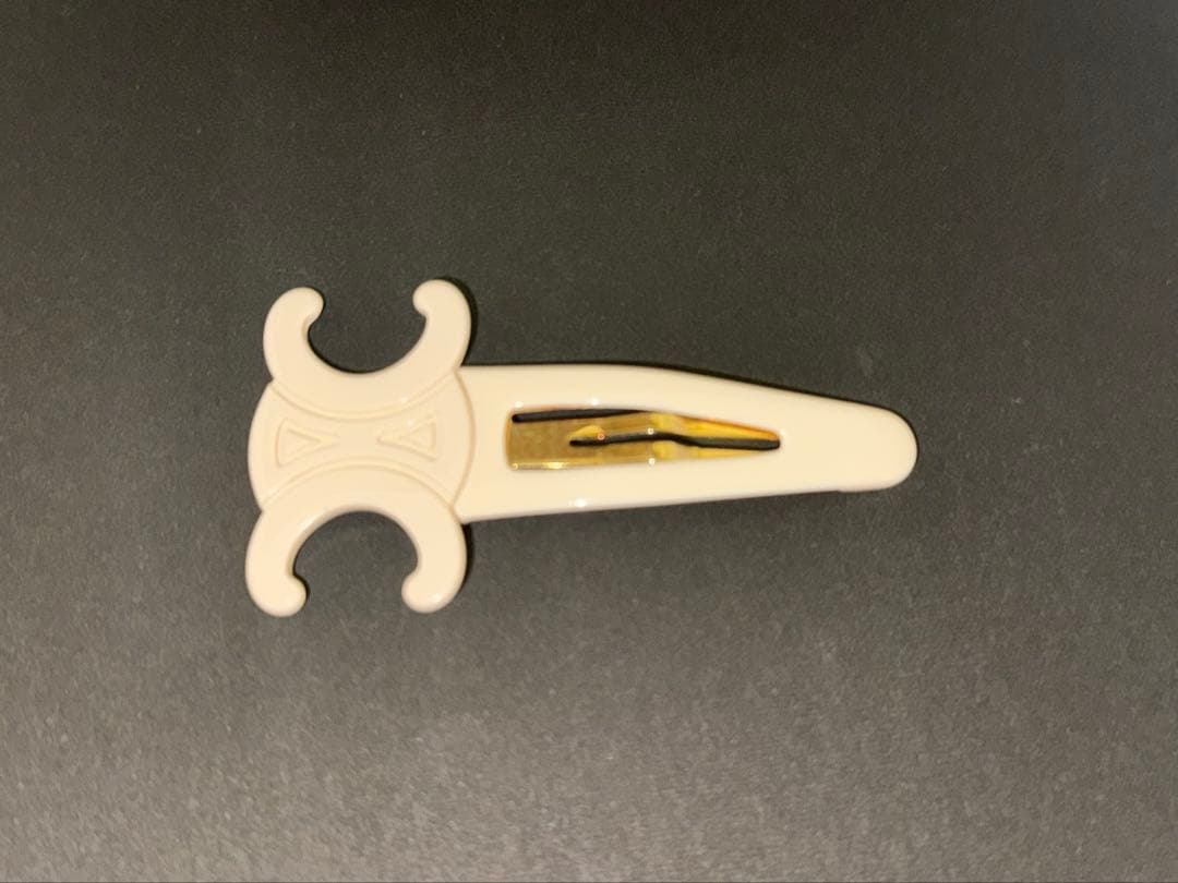 CELINE ラージ スナップ ヘアクリップ セリーヌ　ヘアピン アイボリー