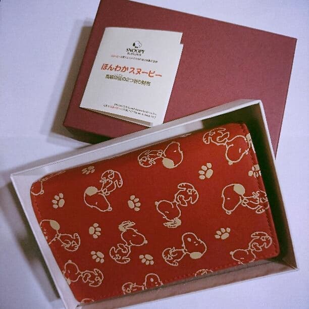 こりまさん専用 ほんわかスヌーピー 高級印伝の2つ折り財布