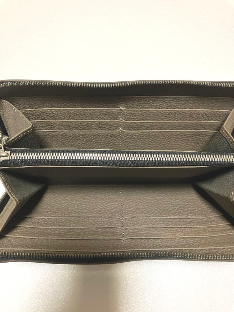 ARTS&CRAFTS ラウンドジップ　長財布