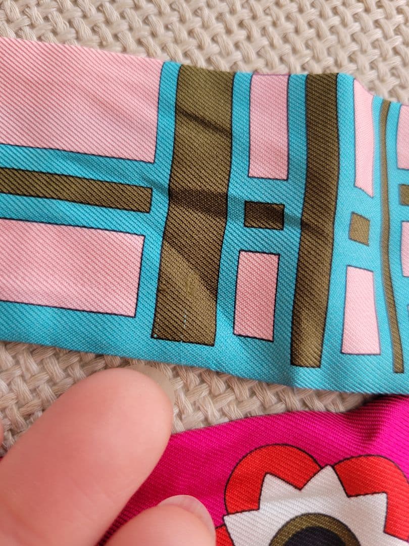 FENDI フェンディ 花柄 ラッピー シルクスカーフ　タイ リボンスカーフ