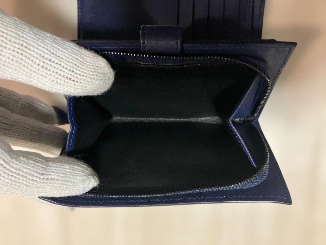 H*a様 ボッテガヴェネタ　イントレチャート　ネイビー　長財布