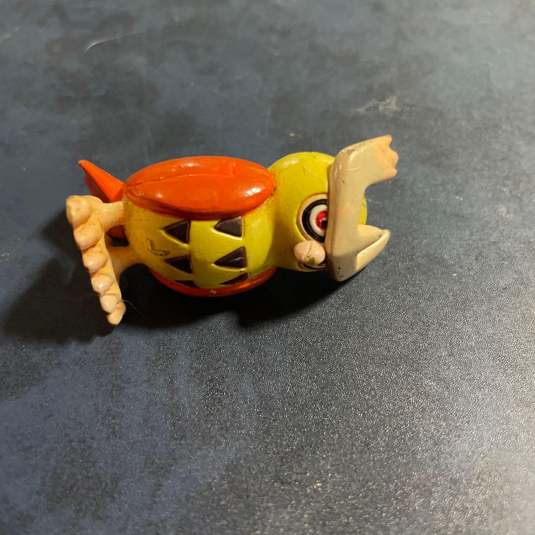 ヨルノズク　色違い　モンコレ 傷あり