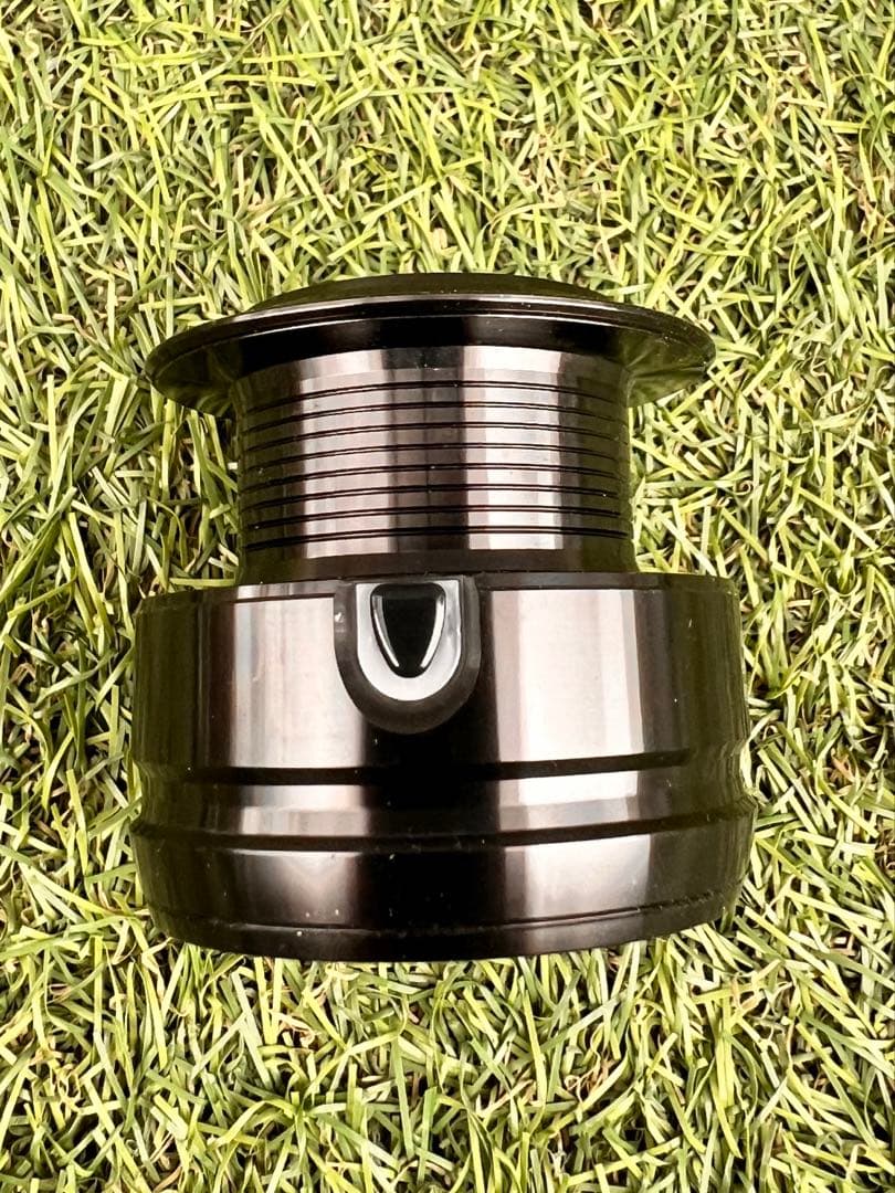 11 FREAMS 2500 レアスプール付き フリームス