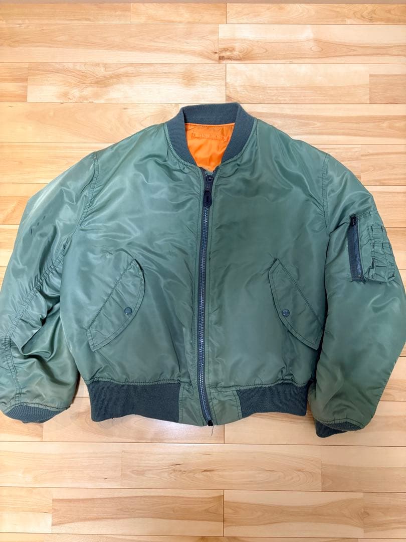 MA-1フライトジャケット オリーブグリーン