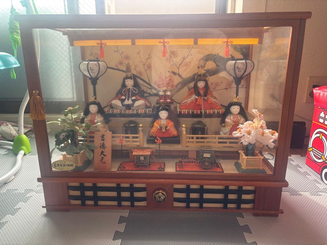 【吉徳 大光】 特選 ひな人形 ガラスケース付き