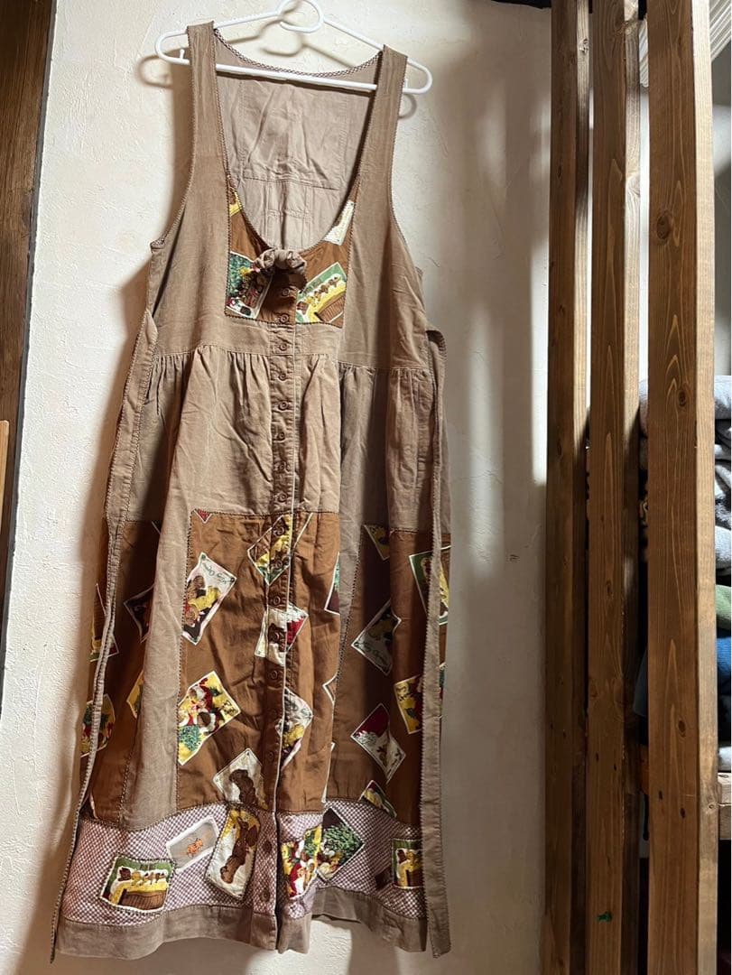 ピンクハウスコーデュロイサンタクマアップリケジャンパースカート