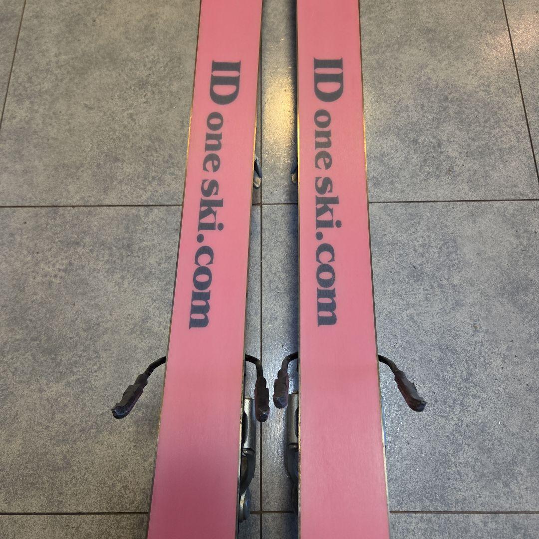 ID one スキー板（MR172-A）