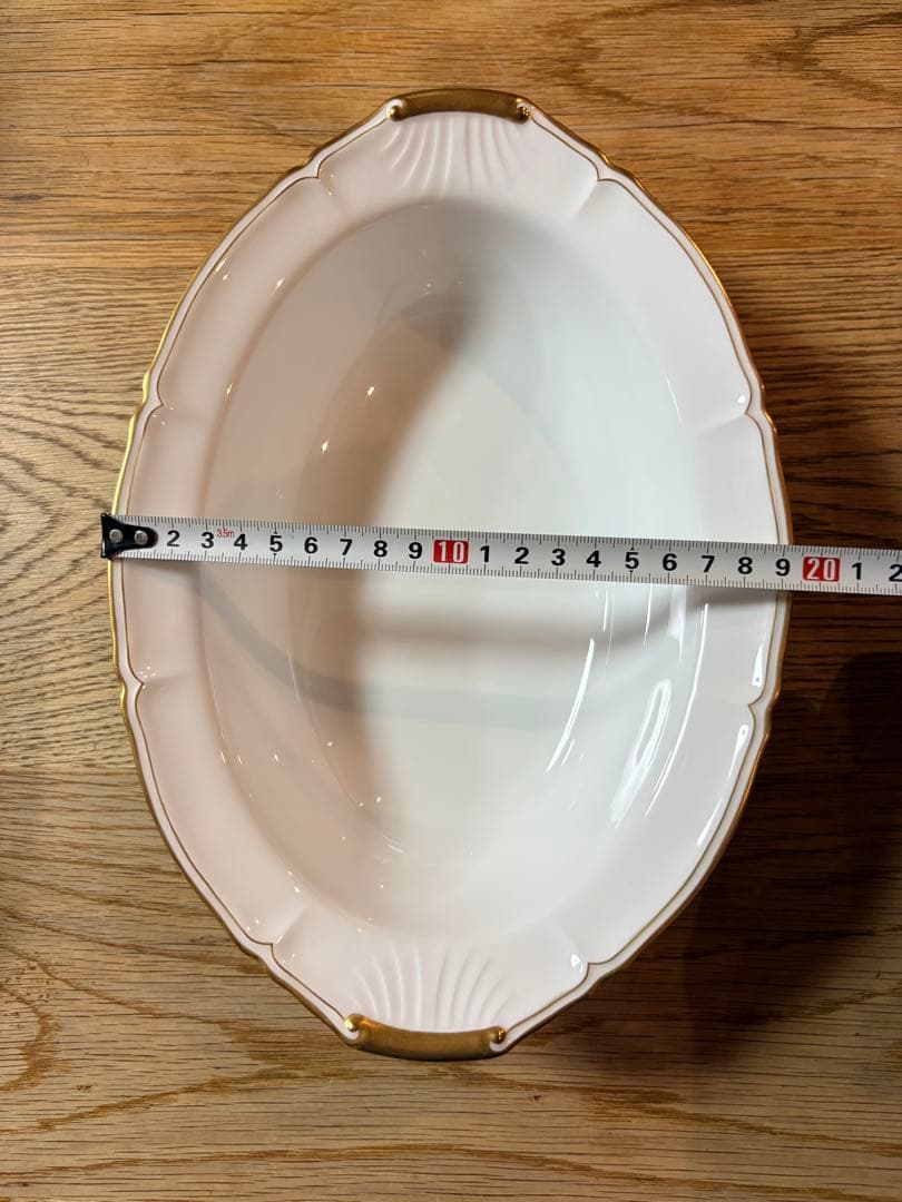 大倉陶園のホワイトマスターピース 20cm x 30cm