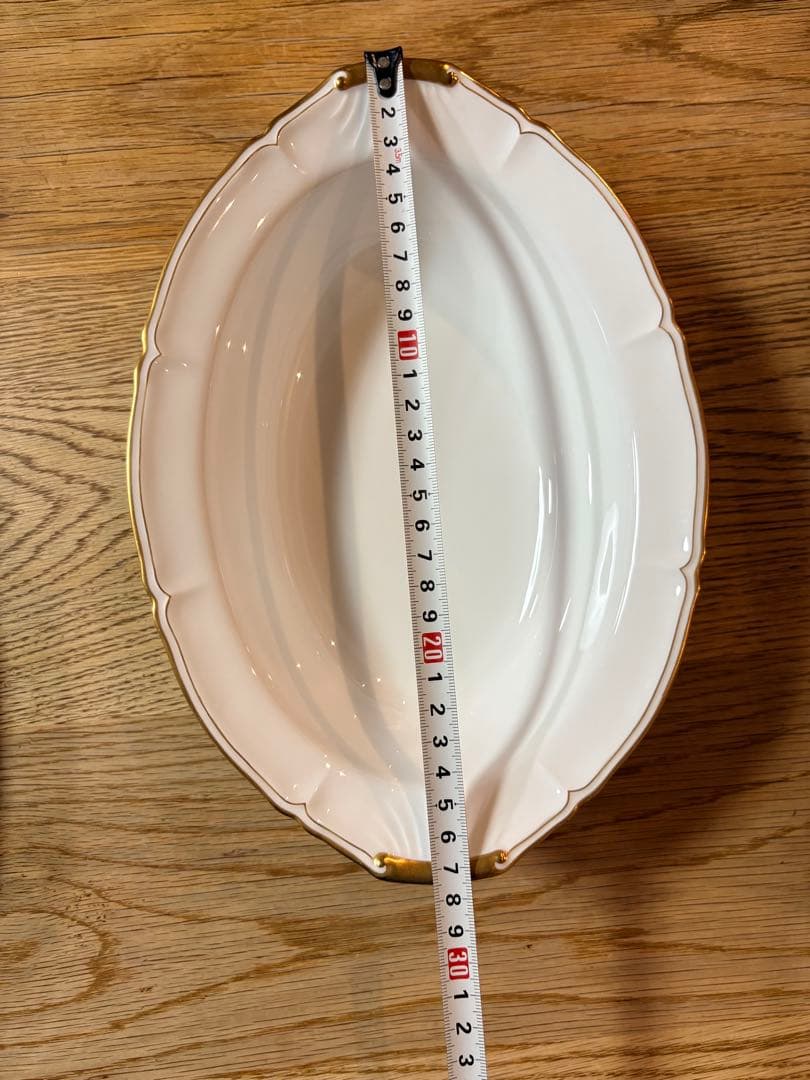 大倉陶園のホワイトマスターピース 20cm x 30cm